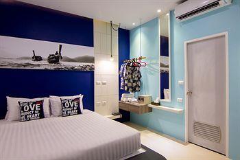 Hotel The Journey Patong